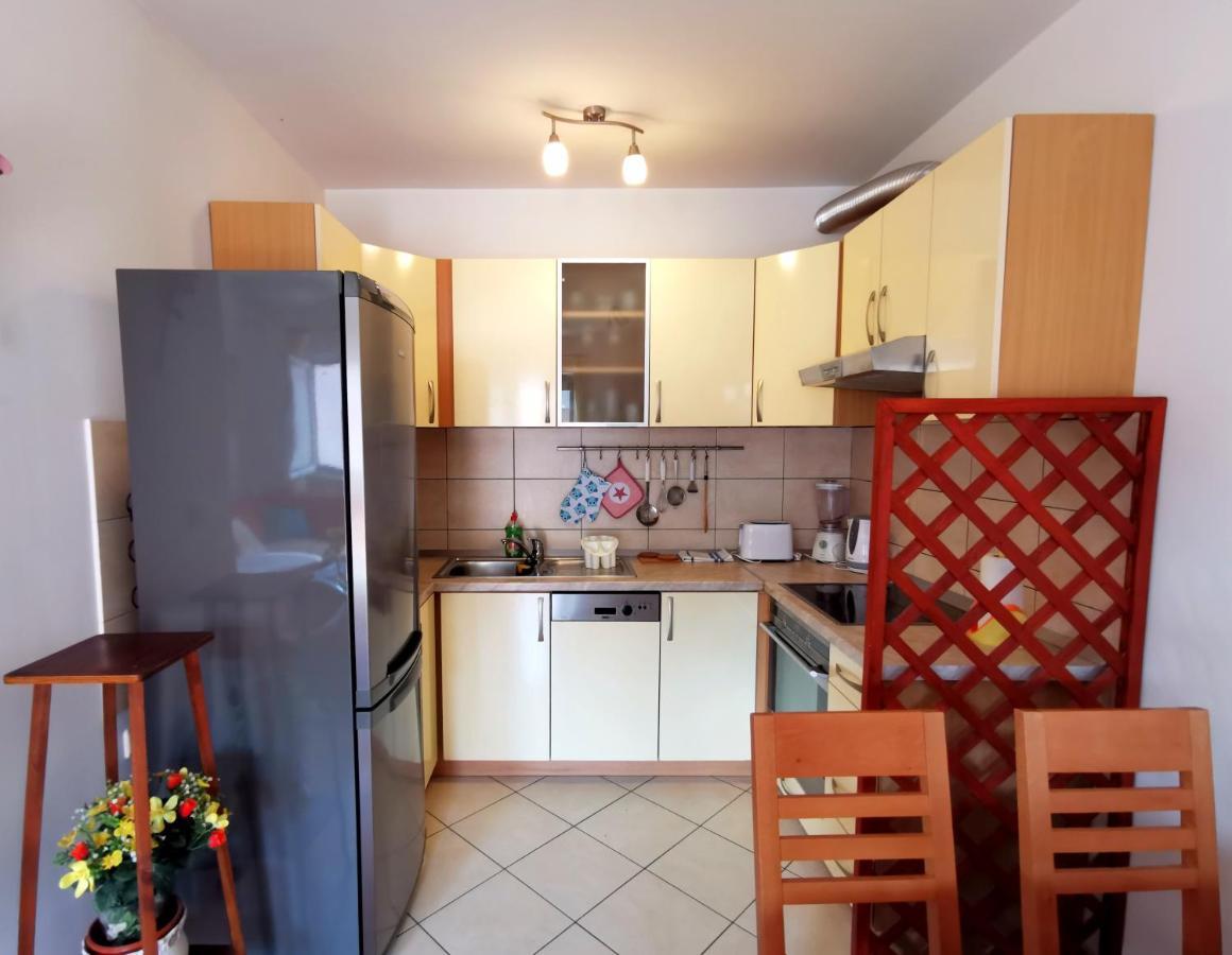 Tonka Apartament *